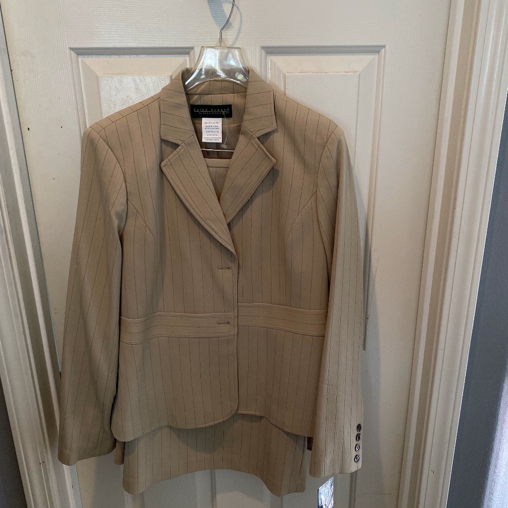 Harve Benard Jacket and Skirt Set